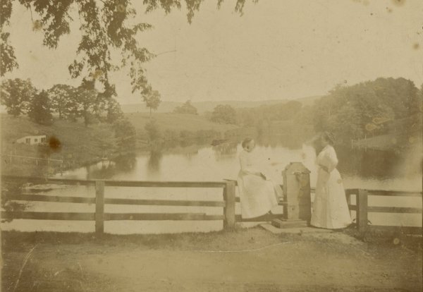 Dobsonville Pond and the Pump